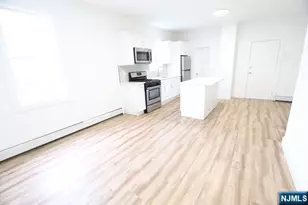 9 Maple 2L, Kearny, NJ 07032 - Photo 3