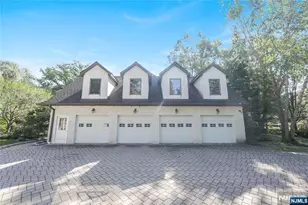 209 Maple St, Englewood, NJ 07631 - Photo 43