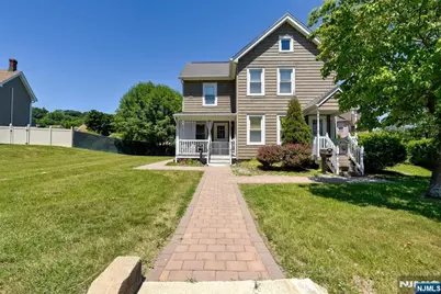 138 Hamburg Turnpike, Bloomingdale, NJ 07403 - Photo 3