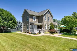 138 Hamburg Turnpike, Bloomingdale, NJ 07403 - Photo 1