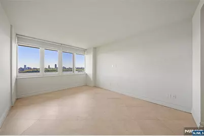100 Carlyle Drive Vp6 #VP6, Cliffside Park, NJ 07010 - Photo 35