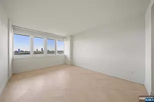 100 Carlyle Dr Vp6, Cliffside Park, NJ 07010 - Photo 35