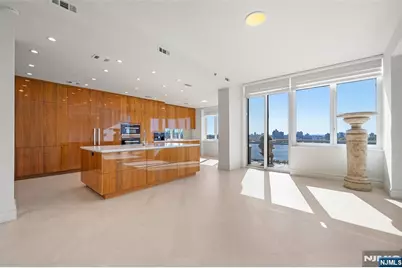100 Carlyle Drive Vp6 #VP6, Cliffside Park, NJ 07010 - Photo 5