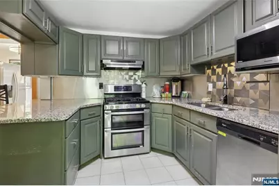 796 Old Newbridge Road, Teaneck Township, NJ 07666 - Photo 13