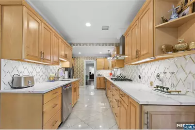 1474 Windsor Road, Teaneck Township, NJ 07666 - Photo 13