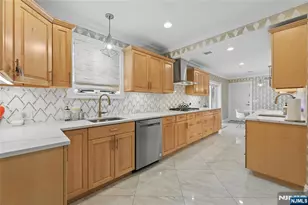 1474 Windsor Rd, Teaneck Township, NJ 07666 - Photo 17