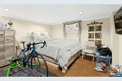 181 Selvage Avenue, Teaneck Township, NJ 07666 - Photo 21