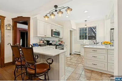 181 Selvage Avenue, Teaneck Township, NJ 07666 - Photo 11