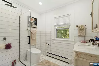 181 Selvage Avenue, Teaneck Township, NJ 07666 - Photo 17