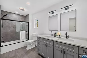 125 Cedarhurst Ave, Woodland Park, NJ 07410 - Photo 37