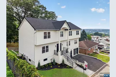 125 Cedarhurst Avenue, Woodland Park, NJ 07410 - Photo 45
