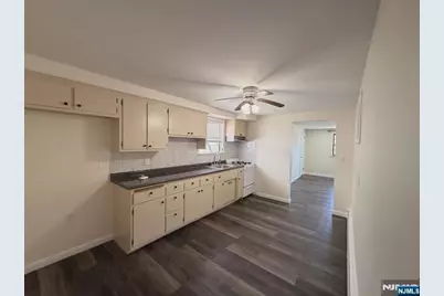 355 Devon Street, Kearny, NJ 07032 - Photo 3