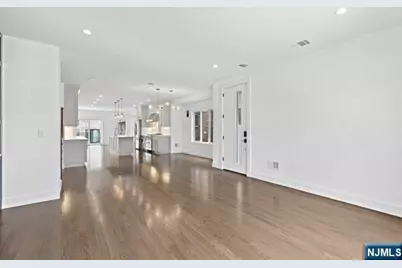 232 E Columbia Avenue A #A, Palisades Park, NJ 07650 - Photo 5