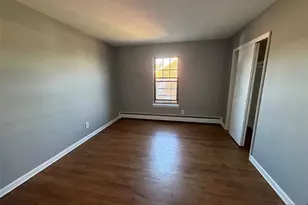 51 Essex B, Maywood, NJ 07607 - Photo 7