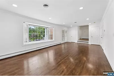 153 Charlotte Place, Englewood Cliffs, NJ 07632 - Photo 5