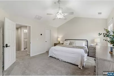 28 Mountainside Drive, Pompton Lakes, NJ 07442 - Photo 23