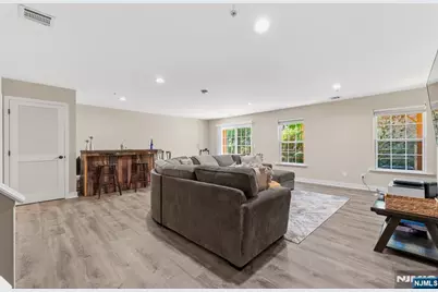 28 Mountainside Drive, Pompton Lakes, NJ 07442 - Photo 31