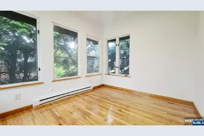 86 E Fort Lee Road 2nd Floor #2nd floor, Teaneck Township, NJ 07666 - Photo 7