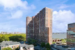100 Old Palisade Road 3213, Fort Lee, NJ 07024 - Photo 1
