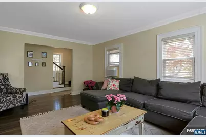 54 Chestnut Avenue, Park Ridge, NJ 07656 - Photo 9