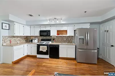 2705 Central Avenue, Union City, NJ 07087 - Photo 13
