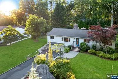 195 Overlook Place, Mahwah, NJ 07430 - Photo 3