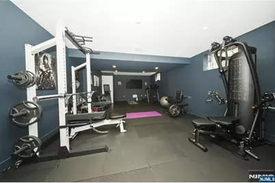 66 Knollwood Drive, Paramus, NJ 07652 - Photo 27