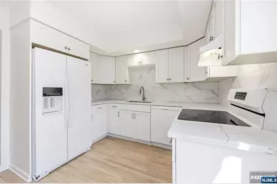 319 Gorge Road C0007 #C0007, Cliffside Park, NJ 07010 - Photo 13