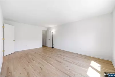 319 Gorge Road C0007 #C0007, Cliffside Park, NJ 07010 - Photo 19