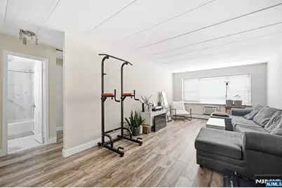 25 Jefferson Street 2F #2F, Hackensack, NJ 07601 - Photo 17
