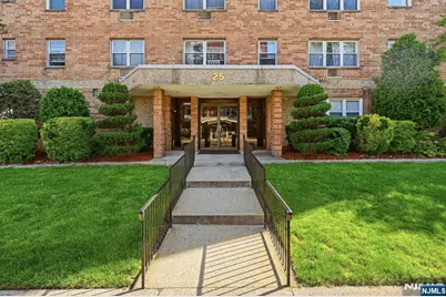 25 Jefferson Street 2F #2F, Hackensack, NJ 07601 - Photo 5