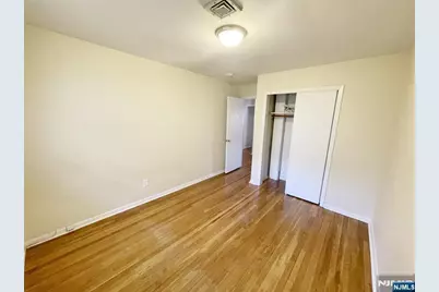 218 11th Street 2nd Floor #2nd Floor, Palisades Park, NJ 07650 - Photo 19