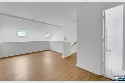 6 Collura Lane, Clifton, NJ 07012 - Photo 17