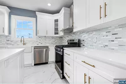 255 Garibaldi Avenue, Lodi, NJ 07644 - Photo 5