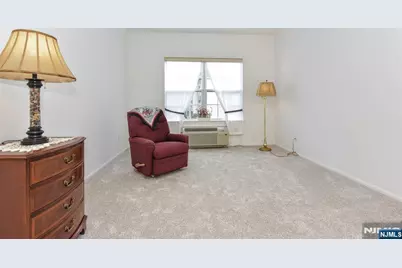 5420 Richmond Road 420 #420, West Milford, NJ 07480 - Photo 15