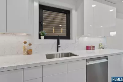 99 Van Horne Street 1 #1, Jersey City, NJ 07304 - Photo 3