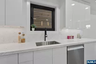 99 Van Horne Street 1, Jersey City, NJ 07304 - Photo 3