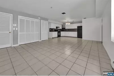 311 6th Street C #C, Fairview, NJ 07022 - Photo 5