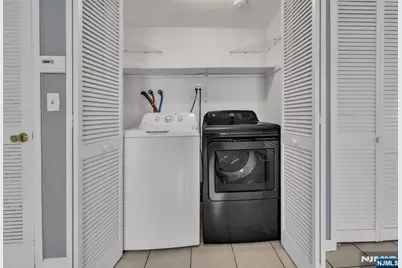 311 6th Street C #C, Fairview, NJ 07022 - Photo 11