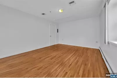 311 6th Street C #C, Fairview, NJ 07022 - Photo 9