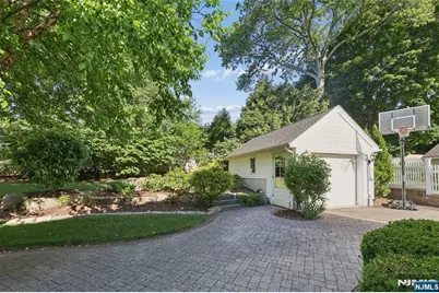 179 Lakewood Avenue, Ho Ho Kus, NJ 07423 - Photo 41