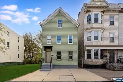 580 Hunterdon Street, Newark, NJ 07108 - Photo 1