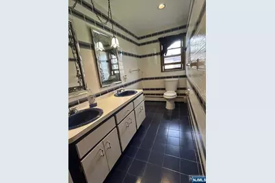 242 Paterson Avenue, Lodi, NJ 07644 - Photo 11