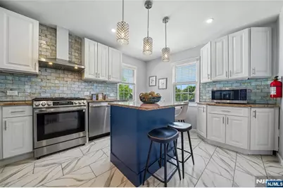 14 Grove Terrace, Montclair, NJ 07042 - Photo 9