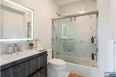 48 Grand Avenue 308 #308, Palisades Park, NJ 07650 - Photo 5
