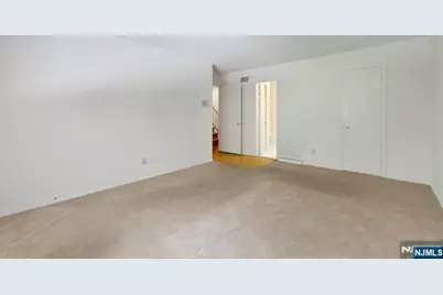 64 Overlook Drive, Woodcliff Lake, NJ 07677 - Photo 15