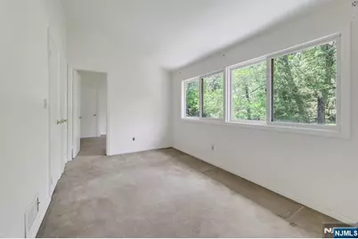 64 Overlook Drive, Woodcliff Lake, NJ 07677 - Photo 23