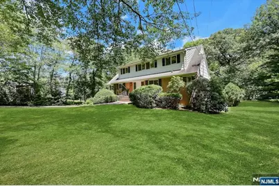 64 Overlook Drive, Woodcliff Lake, NJ 07677 - Photo 3