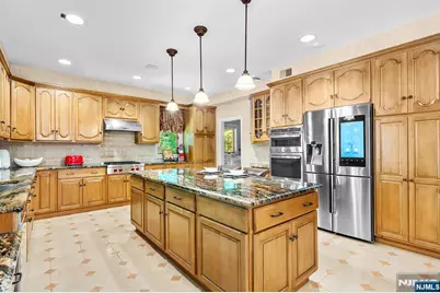 307 Daffodil Drive T307 #T307, Norwood, NJ 07648 - Photo 7