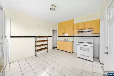 457 7th, Newark, NJ 07107 - Photo 5